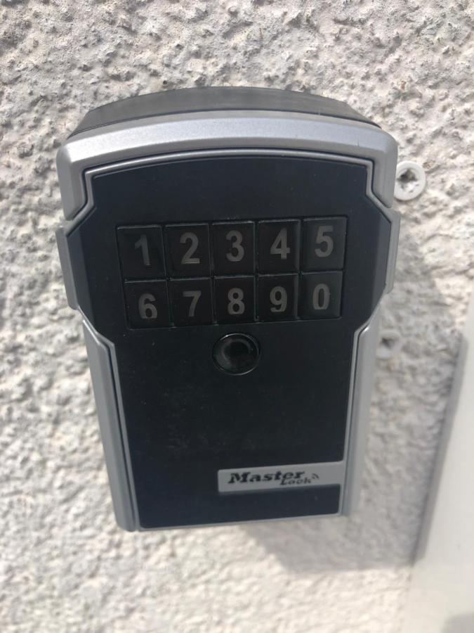 Einfache Monteurwohnung Mit Wlan Und Sat Tv, Netflix Frankweiler Exterior foto