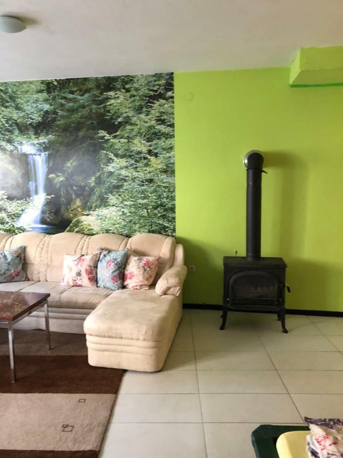 Einfache Monteurwohnung Mit Wlan Und Sat Tv, Netflix Frankweiler Exterior foto